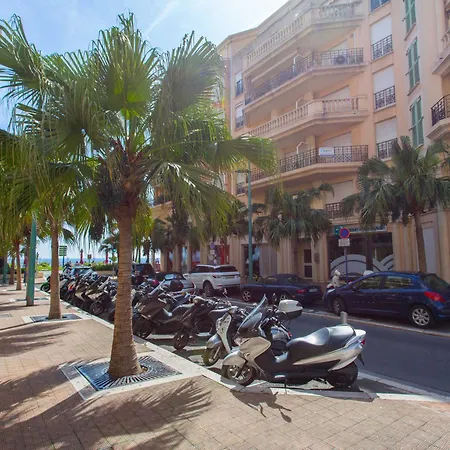 Grand 2p Face Avec Balcon, Parking, Piscine Et En Centre-ville A - Fr-1-196-284 * Μεντόν