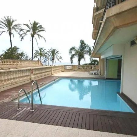 Lejlighed Grand 2p Face Avec Balcon, Parking, Piscine Et En Centre-ville A - Fr-1-196-284 *